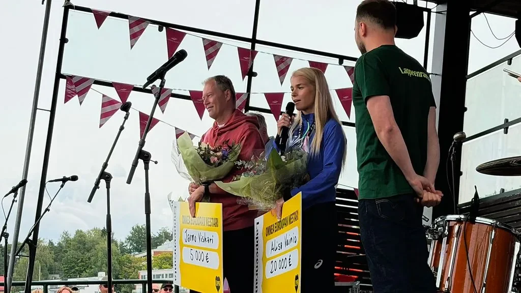 Alisa Vainio ja valmentaja Jarmo Viskari