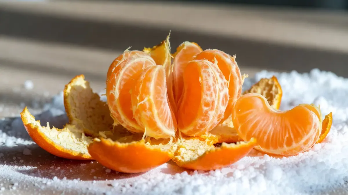 cáscara de mandarina con bicarbonato