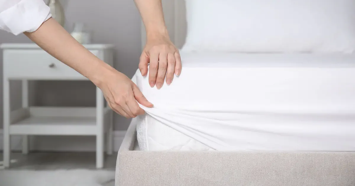 Kuinka usein lakanat todella pitäisi vaihtaa? Ihotautilääkärin tiukka sääntö