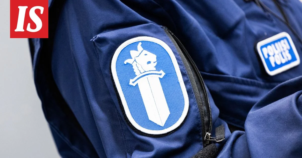 Poliisimiestä syytetään virkavelvollisuuden rikkomisesta ja kuolemantuottamuksesta Nea Lindénin tapauksessa