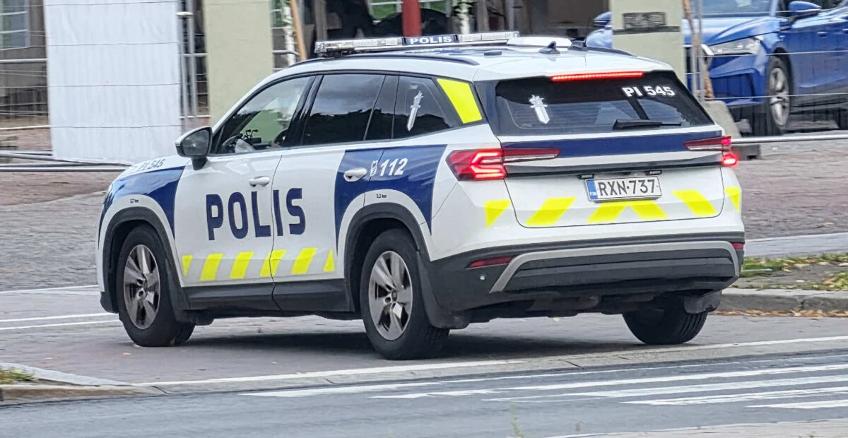 Poliisin siviiliauto kolaroi Oulussa – valtakunnansyyttäjä tutkii tapahtumia