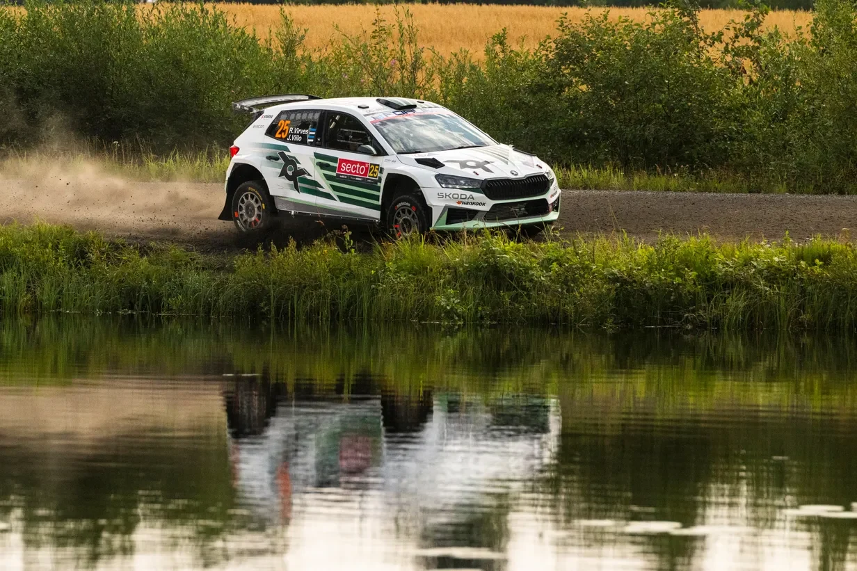 Robert Virves ja Jakko Viilo MMi rallil Soomes