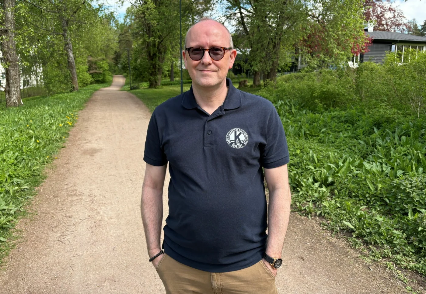 VASKEEKSPERT: Jan Tore Gunnarsen har lang erfaring i vaskeribransjen. Foto: Une Marvik Hagen / TV 2