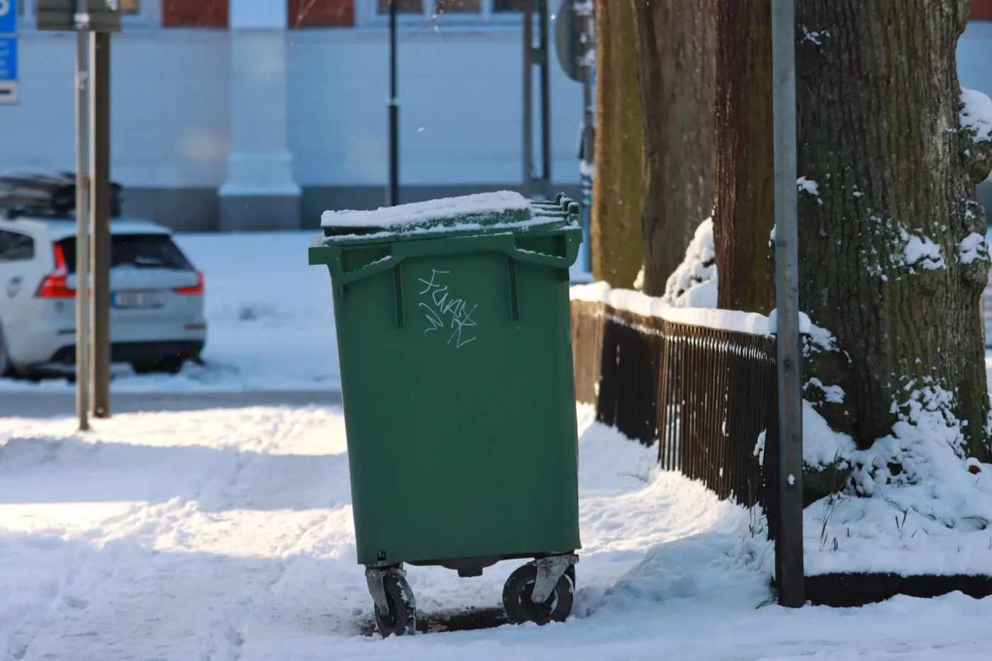 Mitä kompostille tapahtuu talvella?